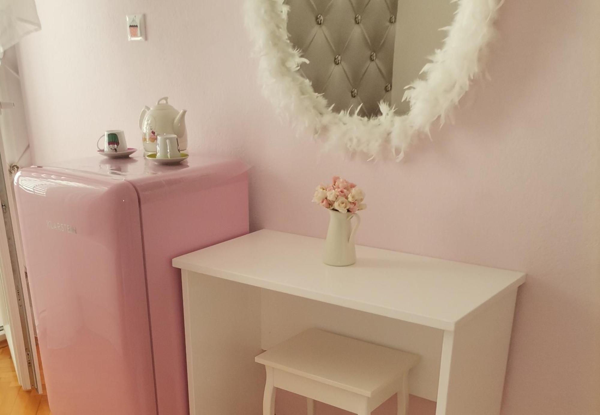 Nina Baška Voda Quarto foto